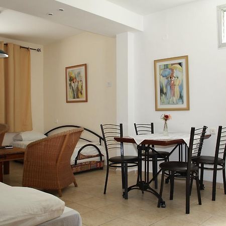 Ga'Aton Motel Nahariya Extérieur photo