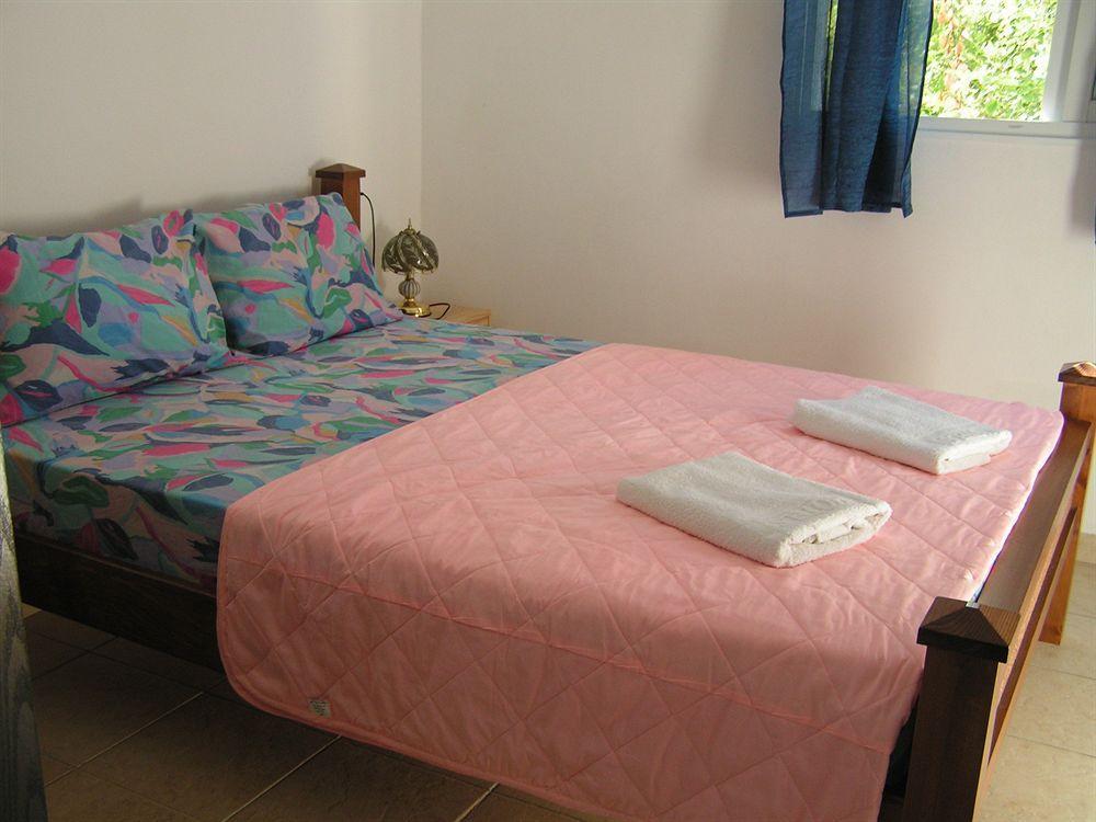 Ga'Aton Motel Nahariya Extérieur photo