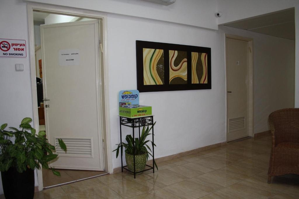 Ga'Aton Motel Nahariya Extérieur photo