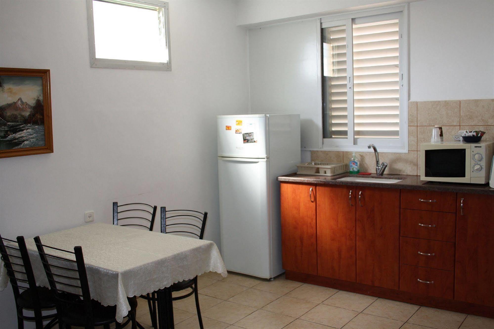 Ga'Aton Motel Nahariya Extérieur photo