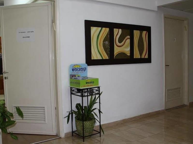 Ga'Aton Motel Nahariya Extérieur photo