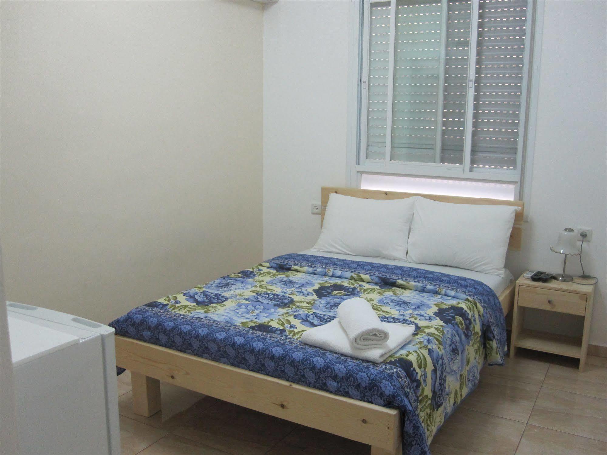 Ga'Aton Motel Nahariya Extérieur photo