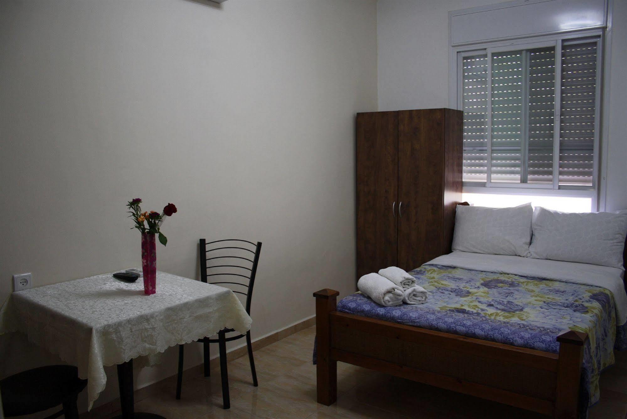 Ga'Aton Motel Nahariya Extérieur photo